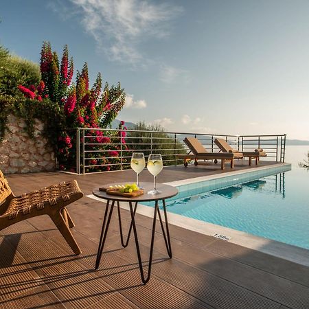 Iris Villas Lefkada - Marine Villa With Private Sea Access Syvota Exterior foto